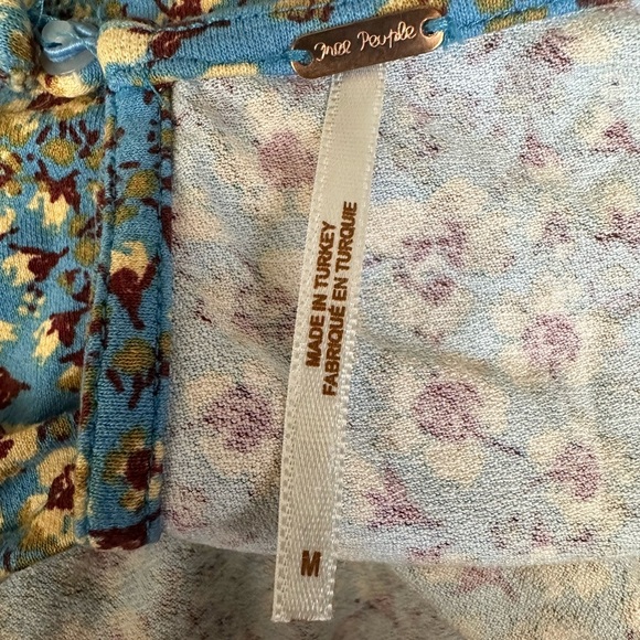 Free People Blue Floral Keyhole Back Dress With Lace. Size Medium - Picture 8 of 13